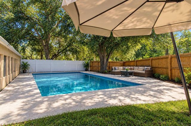 12408 N BOULEVARD, Tampa, FL 33612