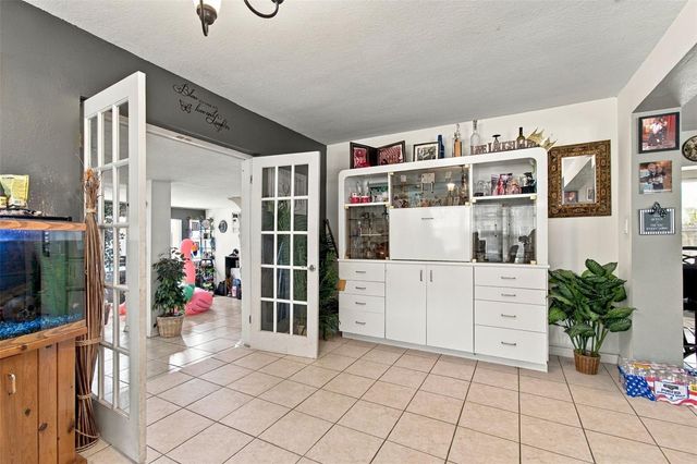 12408 N BOULEVARD, Tampa, FL 33612