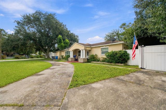 12408 N BOULEVARD, Tampa, FL 33612