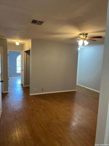 6817 NESTON DR, San Antonio, TX 78239