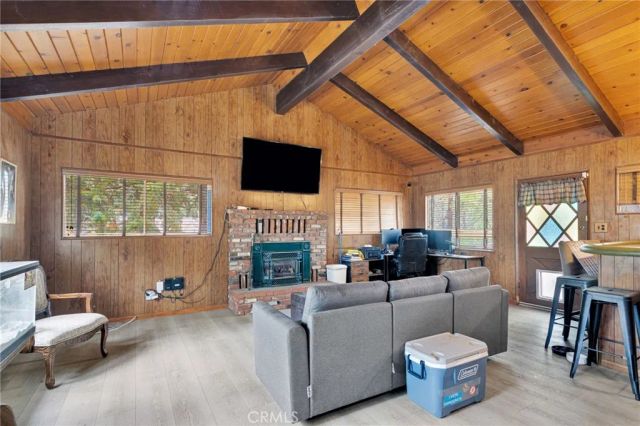 2046 Thrush, Wrightwood, CA 92397