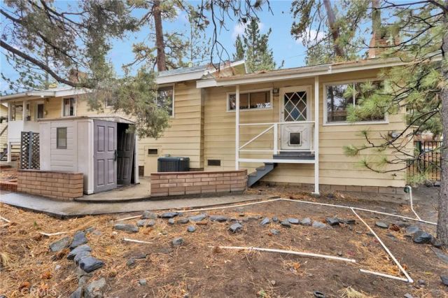 2046 Thrush, Wrightwood, CA 92397