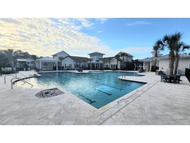 1558 Harbour Place Dr., Calabash, NC 28467