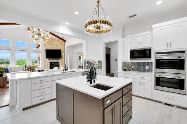 2417 Hollow Hill Lane, Lewisville, TX 75056