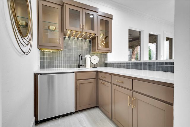 2417 Hollow Hill Lane, Lewisville, TX 75056