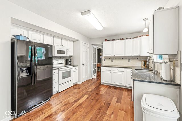 7242 Coppermill Court, Indianapolis, IN 46254