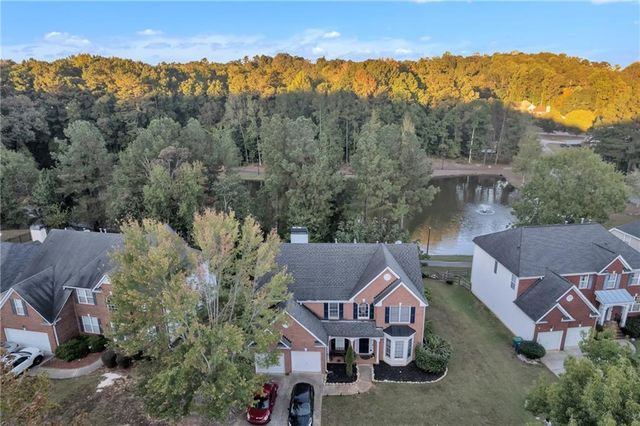 698 Deer Lake Trail, Stone Mountain, GA 30087