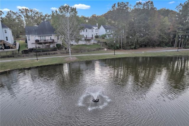 698 Deer Lake Trail, Stone Mountain, GA 30087