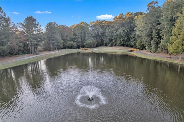698 Deer Lake Trail, Stone Mountain, GA 30087