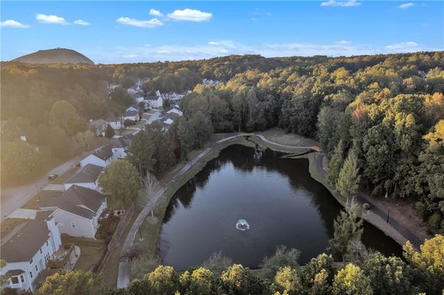 698 Deer Lake Trail, Stone Mountain, GA 30087