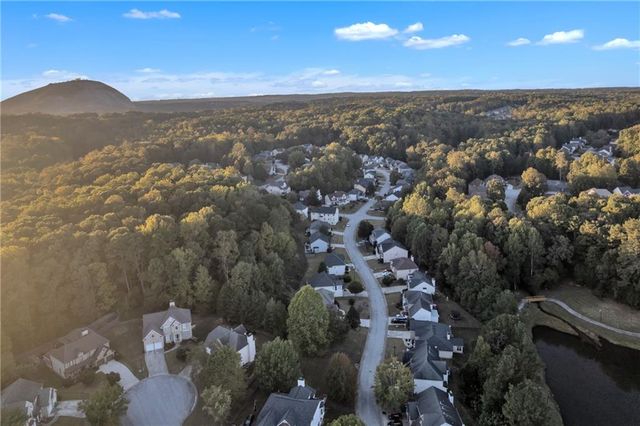 698 Deer Lake Trail, Stone Mountain, GA 30087