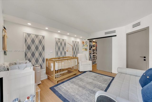 3640 Yacht Club Dr 310, Aventura, FL 33180