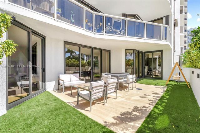 3640 Yacht Club Dr 310, Aventura, FL 33180