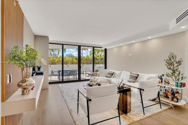 3640 Yacht Club Dr 310, Aventura, FL 33180