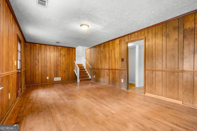 1800 Enid Drive, Lithonia, GA 30058