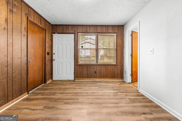 1800 Enid Drive, Lithonia, GA 30058