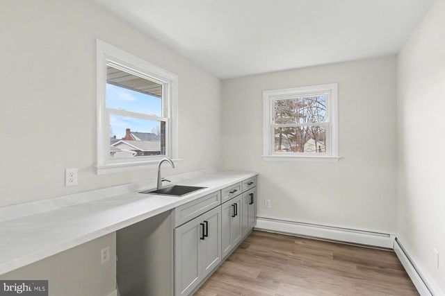 925 S SPRUCE ST, Elizabethtown, PA 17022