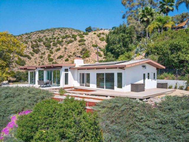 1447 N Foothill Road, Ojai, CA 93023
