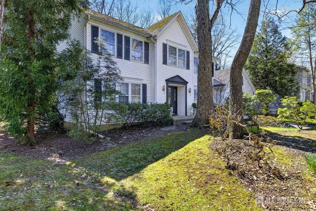 15 Cherokee Road, East Brunswick, NJ 08816
