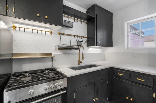 325 Fiesta Street, Santa Fe, NM 87501