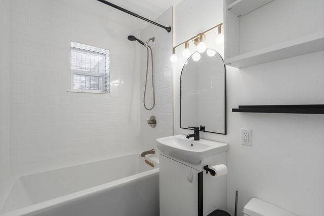 325 Fiesta Street, Santa Fe, NM 87501