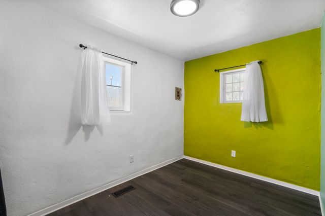 325 Fiesta Street, Santa Fe, NM 87501