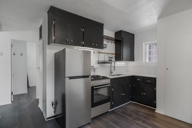 325 Fiesta Street, Santa Fe, NM 87501