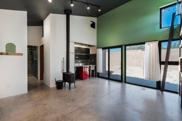 325 Fiesta Street, Santa Fe, NM 87501