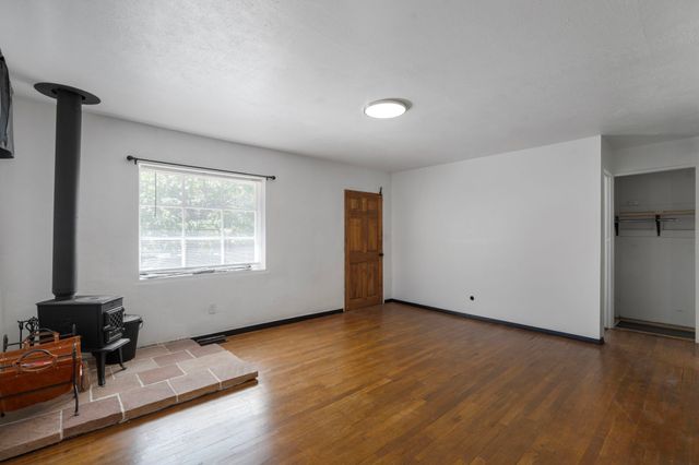 325 Fiesta Street, Santa Fe, NM 87501