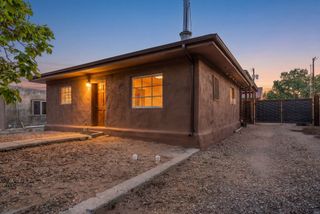 325 Fiesta Street, Santa Fe, NM 87501