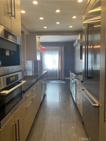 12540 Burbank Boulevard 103, Valley Village, CA 91607