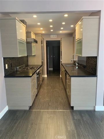 12540 Burbank Boulevard 103, Valley Village, CA 91607
