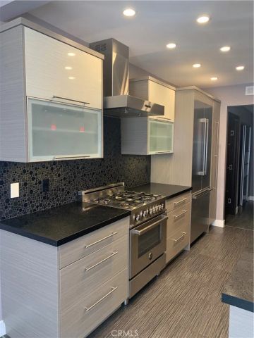12540 Burbank Boulevard 103, Valley Village, CA 91607