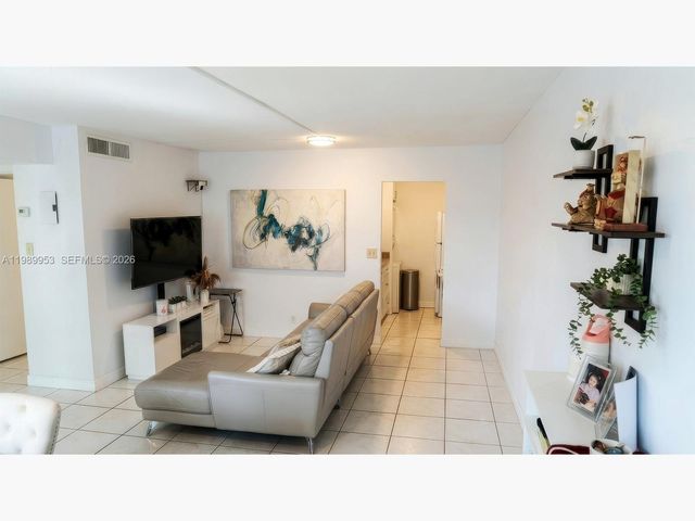 11484 Royal Palm Blvd 11484, Coral Springs, FL 33065