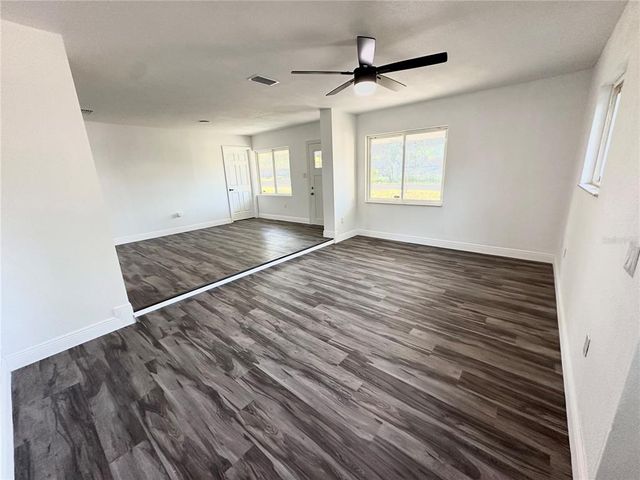2527 DONS PLACE, Lakeland, FL 33801