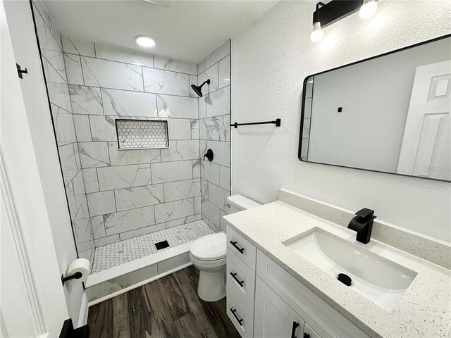 2527 DONS PLACE, Lakeland, FL 33801
