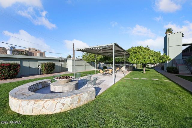 1702 W TUCKEY Lane 212, Phoenix, AZ 85015