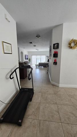 3241 SW 147th Ct, Miami, FL 33185