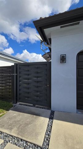 3241 SW 147th Ct, Miami, FL 33185