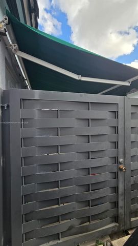 3241 SW 147th Ct, Miami, FL 33185