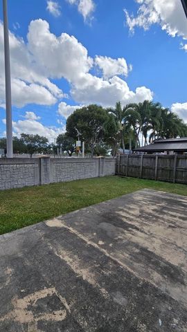 3241 SW 147th Ct, Miami, FL 33185