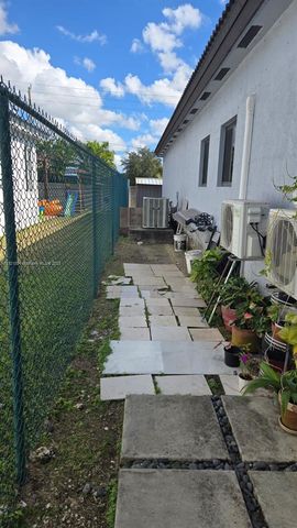 3241 SW 147th Ct, Miami, FL 33185