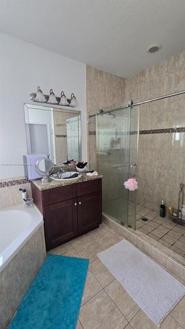 3241 SW 147th Ct, Miami, FL 33185