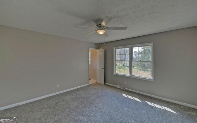 704 Skyline Drive, Toccoa, GA 30577