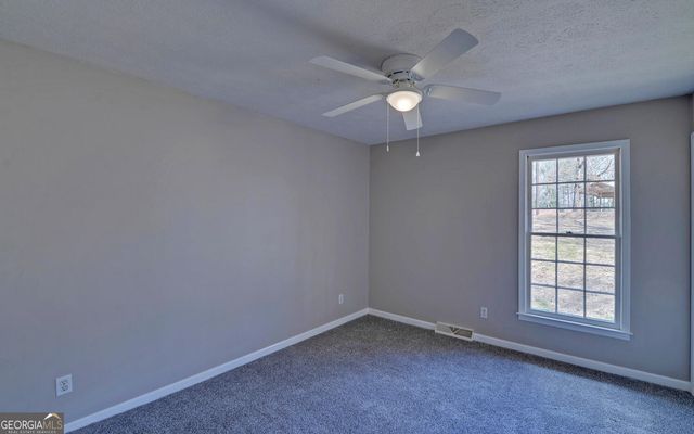 704 Skyline Drive, Toccoa, GA 30577