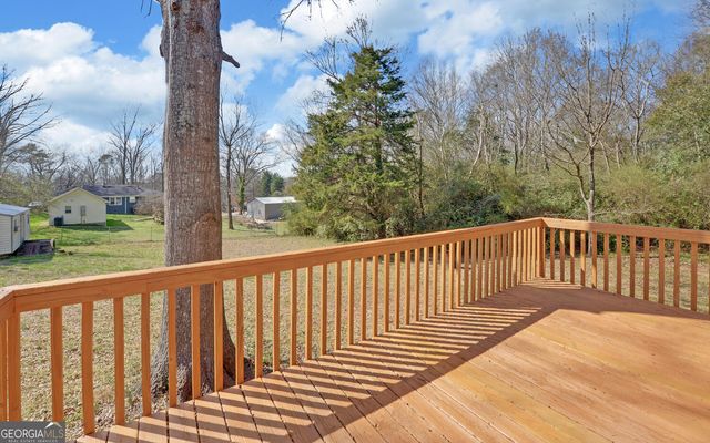 704 Skyline Drive, Toccoa, GA 30577