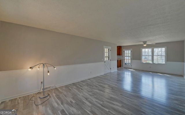 704 Skyline Drive, Toccoa, GA 30577