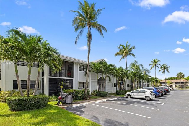 827 NE 199th Street 206, Miami, FL 33179