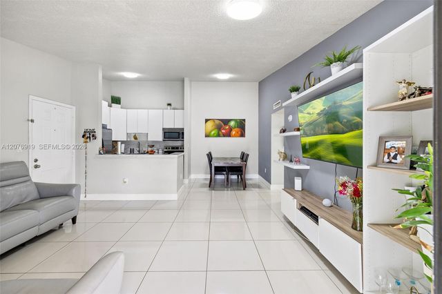 827 NE 199th Street 206, Miami, FL 33179