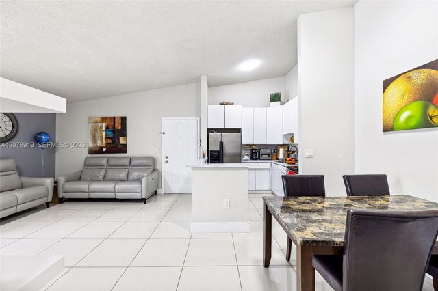 827 NE 199th Street 206, Miami, FL 33179